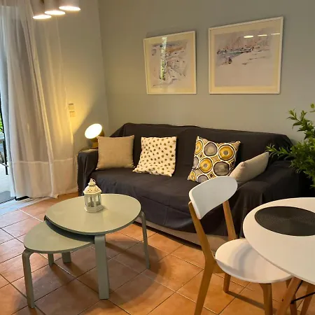 Bay Elegant By Hotelius Апартаменты