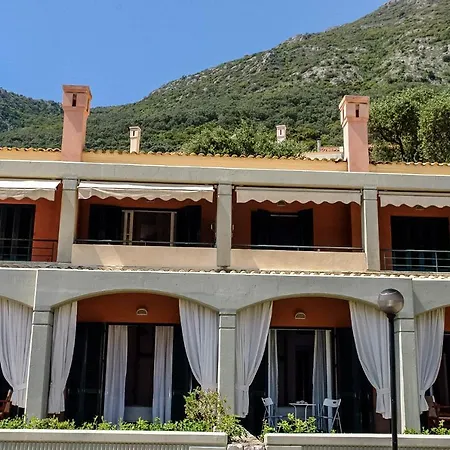 Lägenhet Bay Elegant By Hotelius