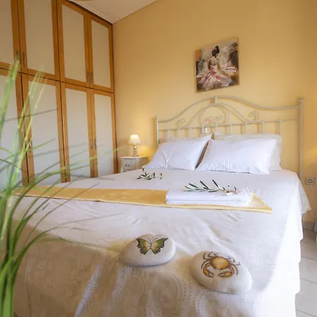 Lägenhet Bay Elegant By Hotelius *