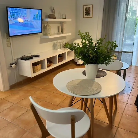 Bay Elegant By Hotelius Lägenhet