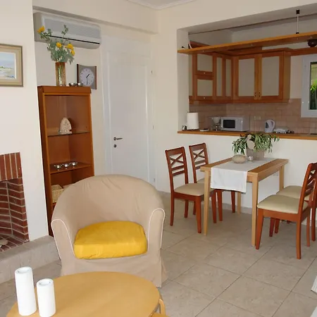 Lägenhet Bay Elegant By Hotelius